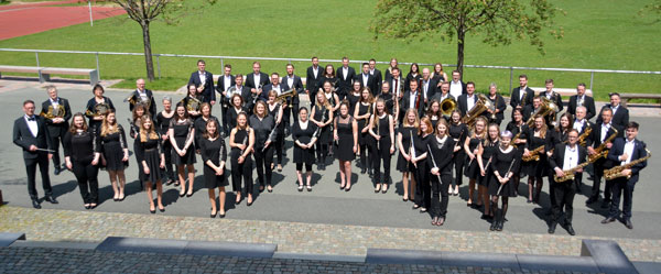 Gruppenfoto der Bläserphilharmonie Nordhessen